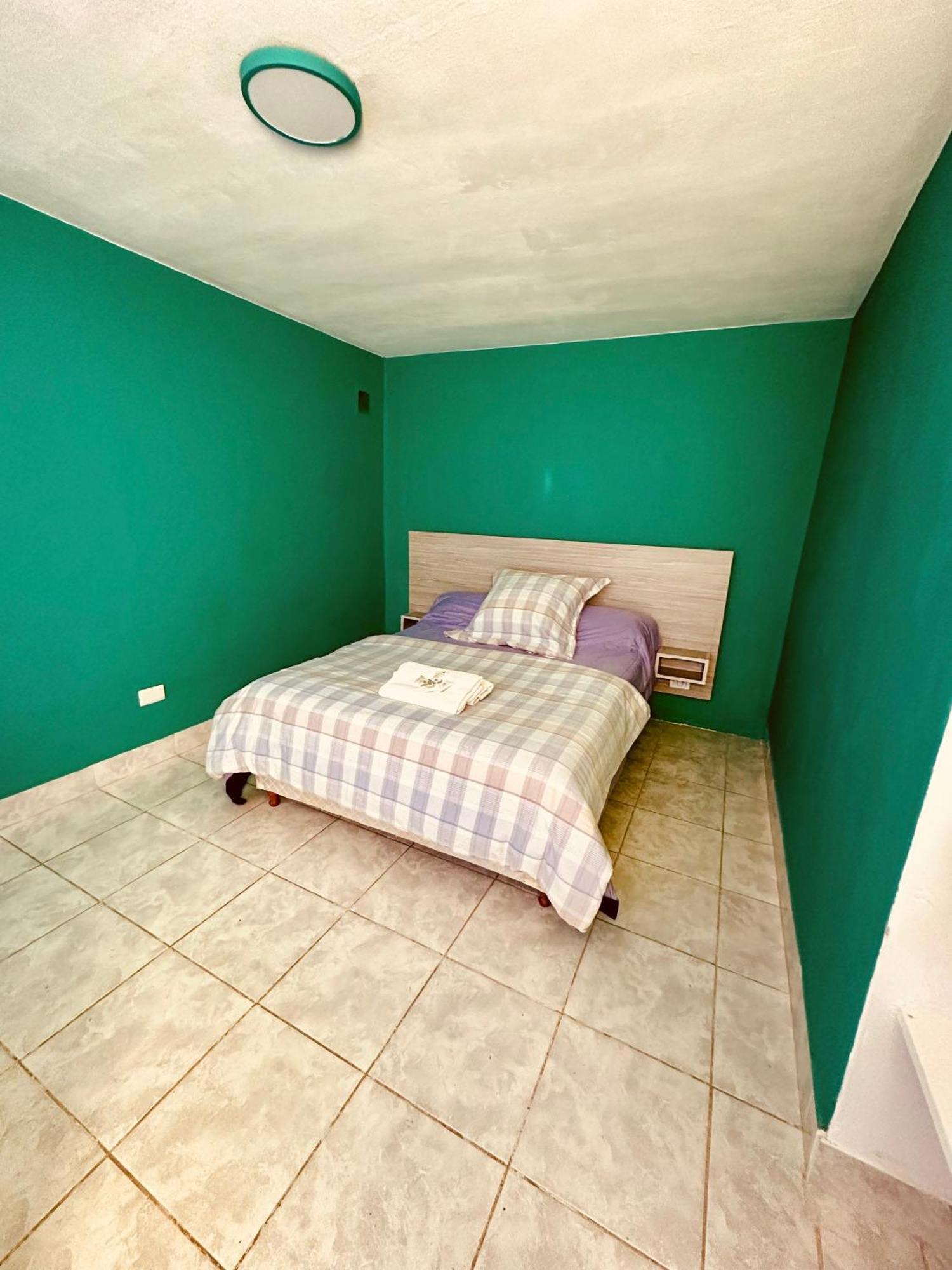 Amancay, Hostal Patagonico Hotel El Calafate Luaran gambar