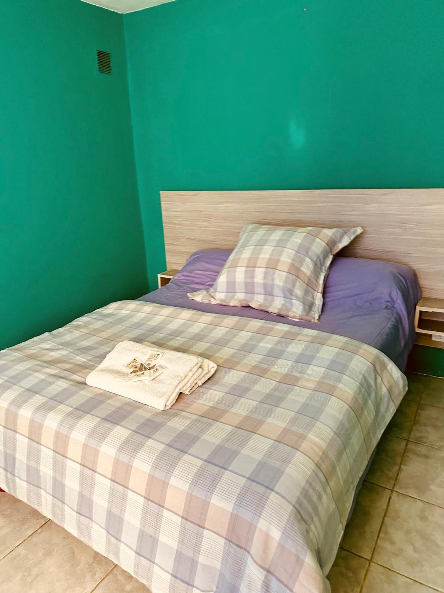 Amancay, Hostal Patagonico Hotel El Calafate Luaran gambar